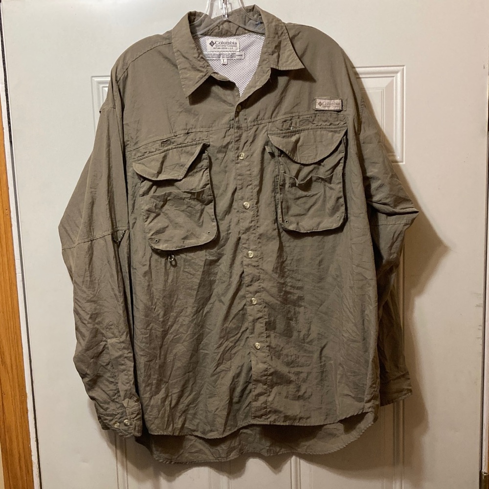 Columbia Men's Khaki Shirt L